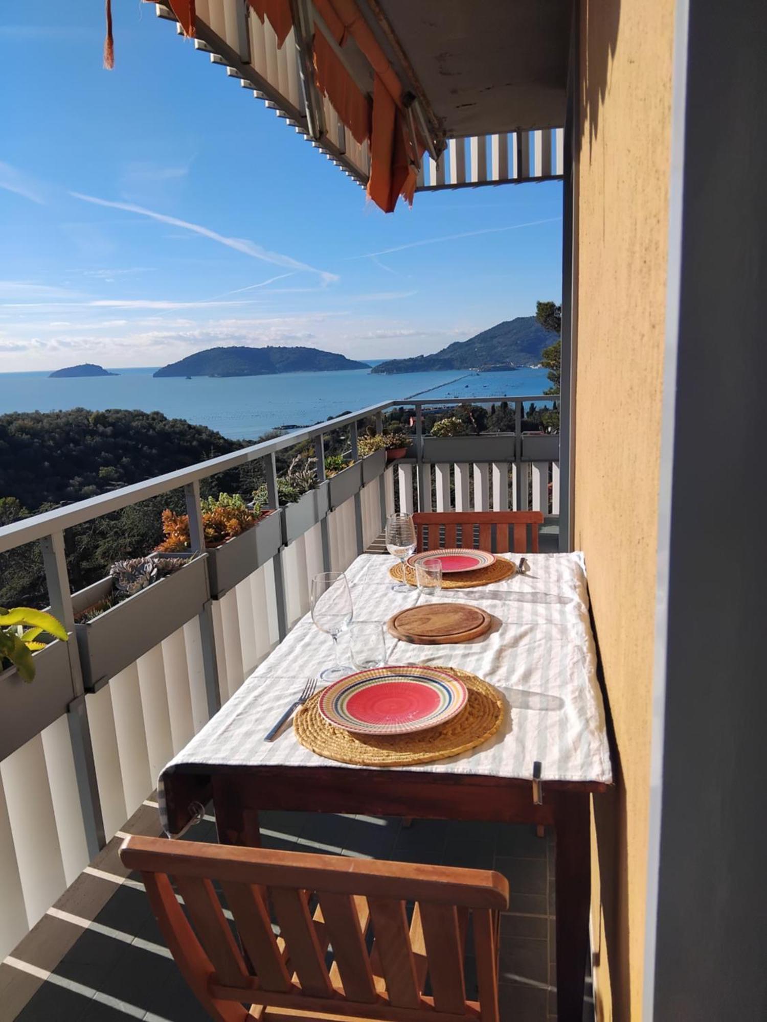Vista Sul Blu ,Baia Blu, Lerici Apartment Exterior photo